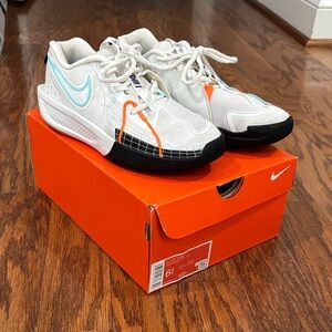 Nike, Kids, G.T. Cut 3 (GS) Basketball Shoes, Size 6.5Y, White/Safety Orange